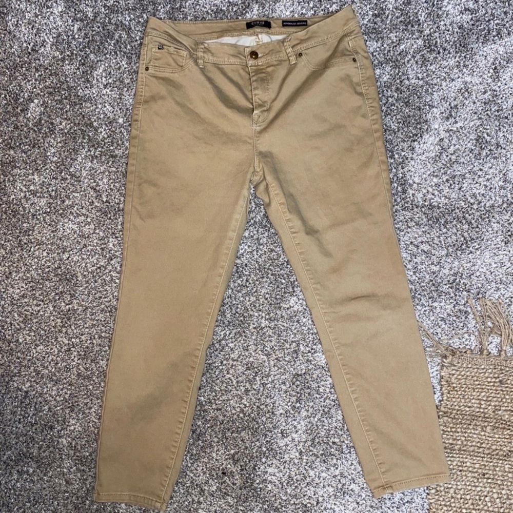 Curve Appeal Minimalist Jeggings